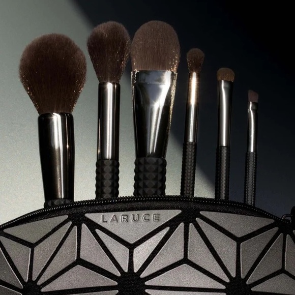 LARUCE Makeup Brushes Set of 7 New - Picture 11 of 11